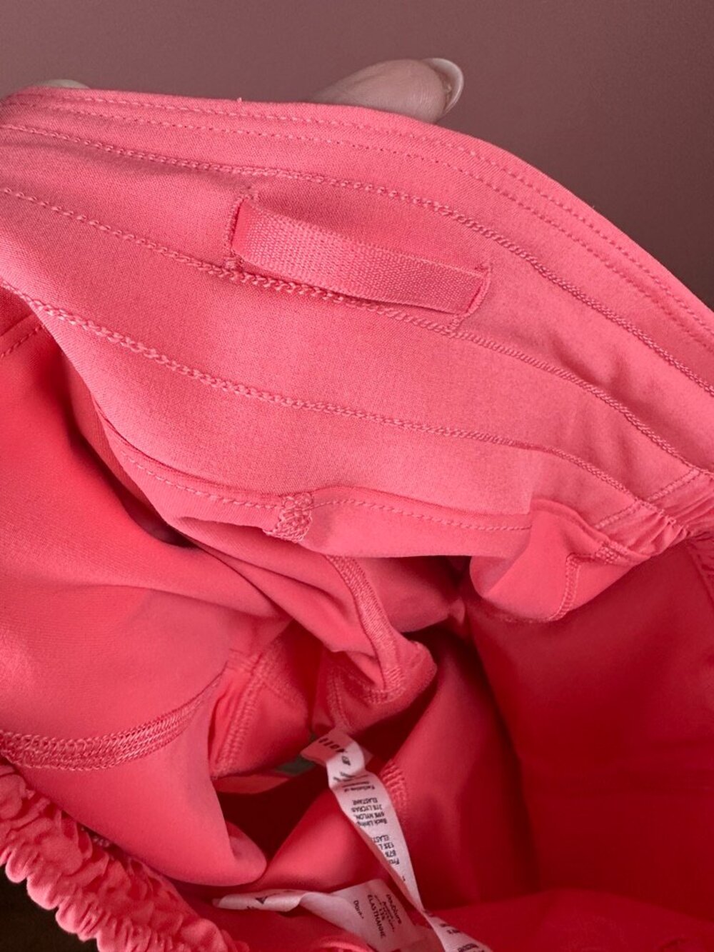 Lululemon Hotty Hot Skirt Long Size 4 LW8AEAT Rasp Cream Coral 4" inseam - Picture 7 of 7